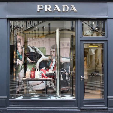 prada store locator